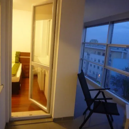 Omega Apartamento Poznan